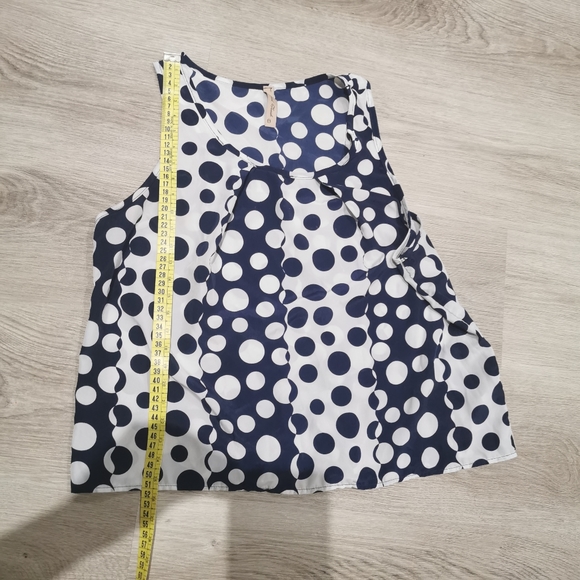 Final touch sleeveless polka dots top - Picture 3 of 6
